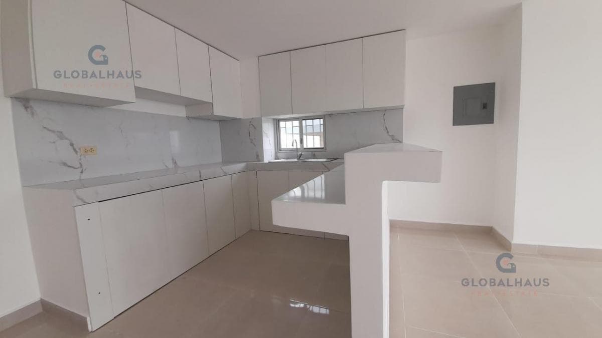 Venta de Departamento en 9 de Octubre y Av del Ejercito, 3 Habitaciones Y. R. Guayas — imagen 4