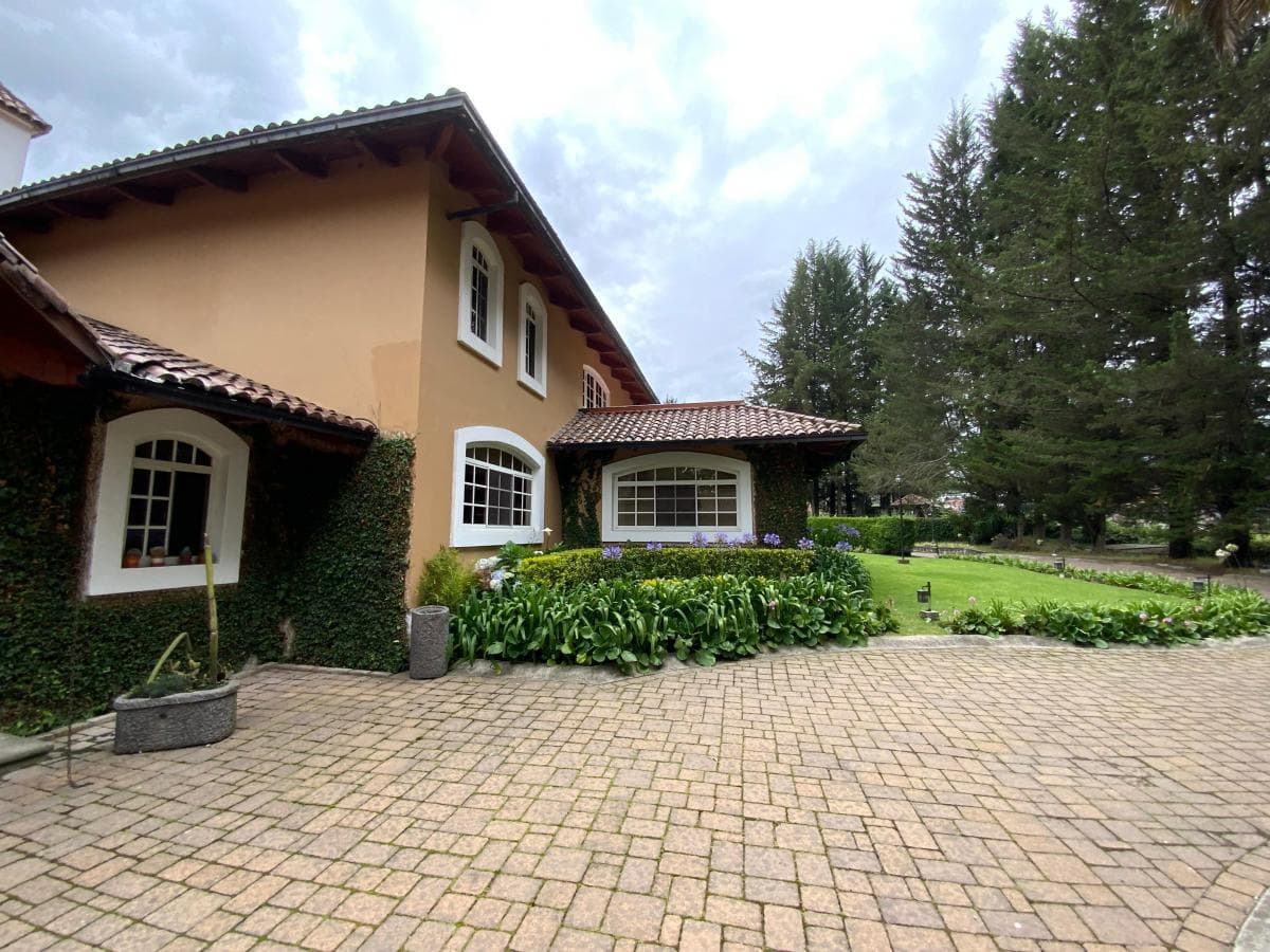 Vendo Hermosa Propiedad Sector Los Cerros Golf Club Cuatro Dorm. — imagen 5