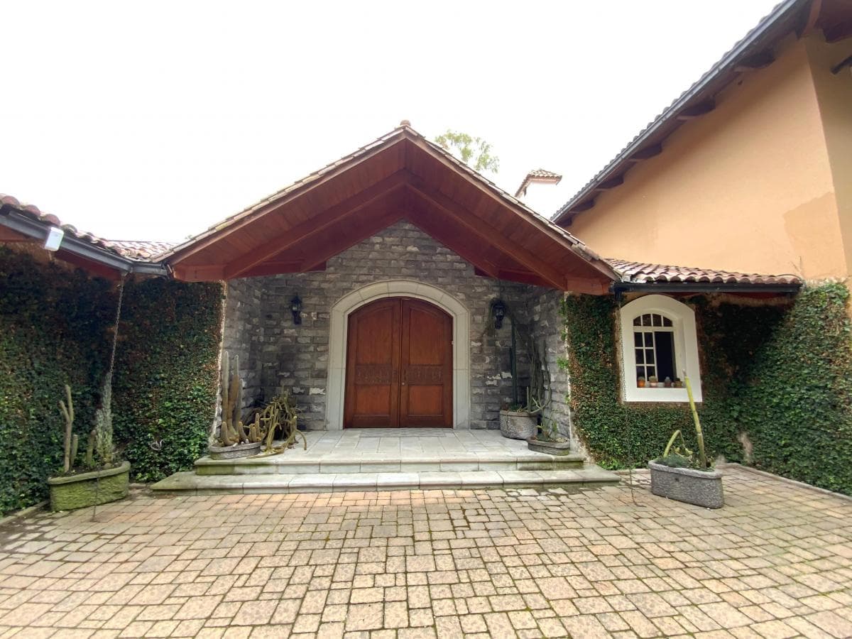 Vendo Hermosa Propiedad Sector Los Cerros Golf Club Cuatro Dorm. — imagen 4