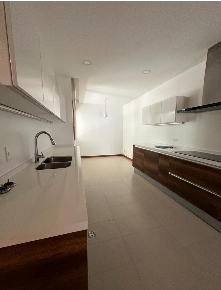 Se Vende Hermoso Departamento en Intervalles - Cumbayá — imagen 10