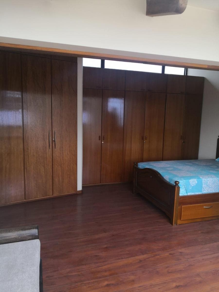 Vendo Amplio Departamento Sector San Gabriel Quito — imagen 3