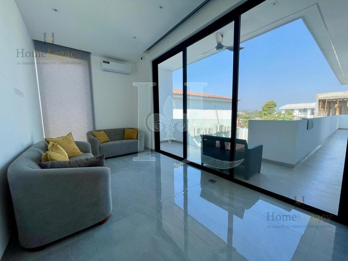 Venta de Casa de 4 Habitaciones en Samborondón - Isla Mocolí Am, Guayas — imagen 8