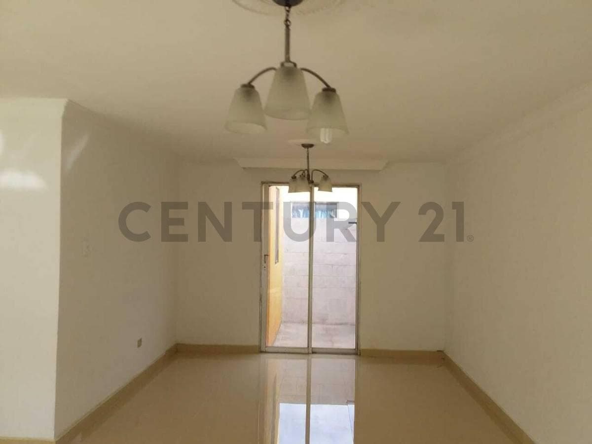 De Oportunidad Casa Norte de Quito por La Ant — imagen 9