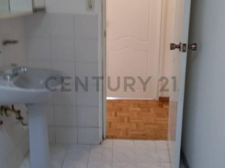 De Oportunidad Casa Norte de Quito por La Ant — imagen 5