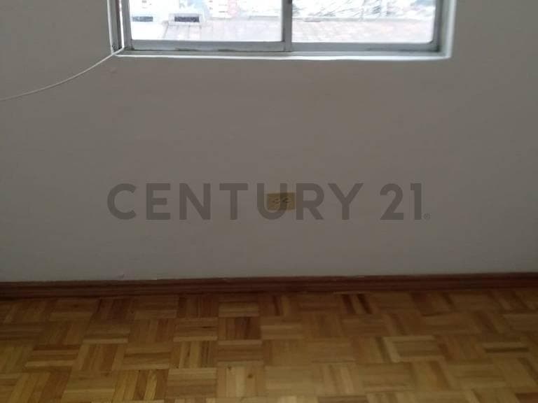 De Oportunidad Casa Norte de Quito por La Ant — imagen 4