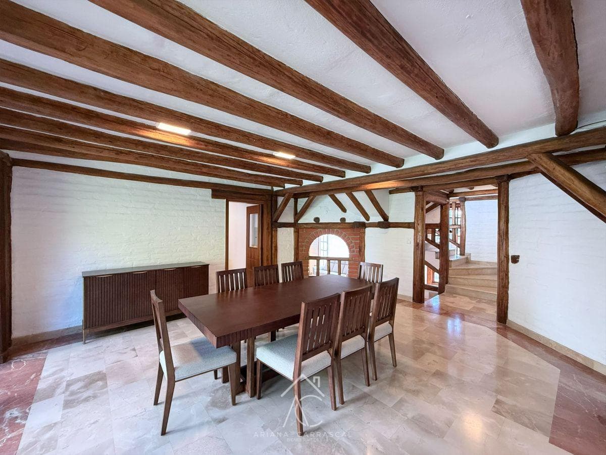 Casa Rústica en Venta Dentro de La Urbanización El Condado — imagen 5