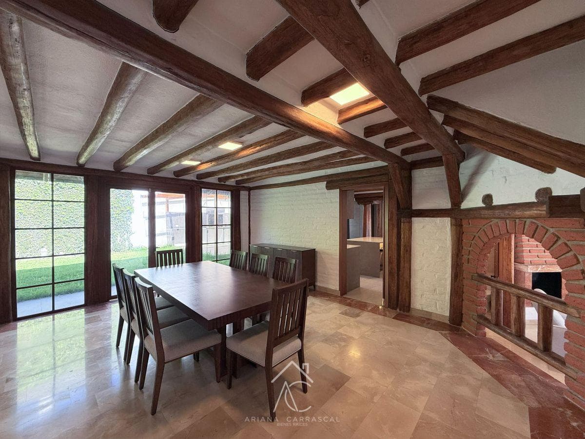 Casa Rústica en Venta Dentro de La Urbanización El Condado — imagen 4