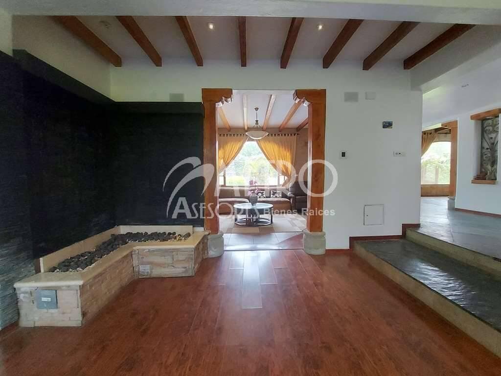 Casa en Venta en Guayllabamba Urb. Oficiales de La Policía Nacional — imagen 3