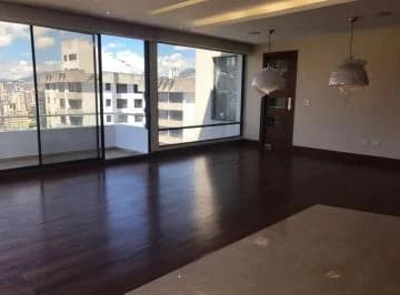 Bellavista - Espectacular Penthouse de Lujo en Venta - 235 m². Provincia de Pichincha — imagen 3