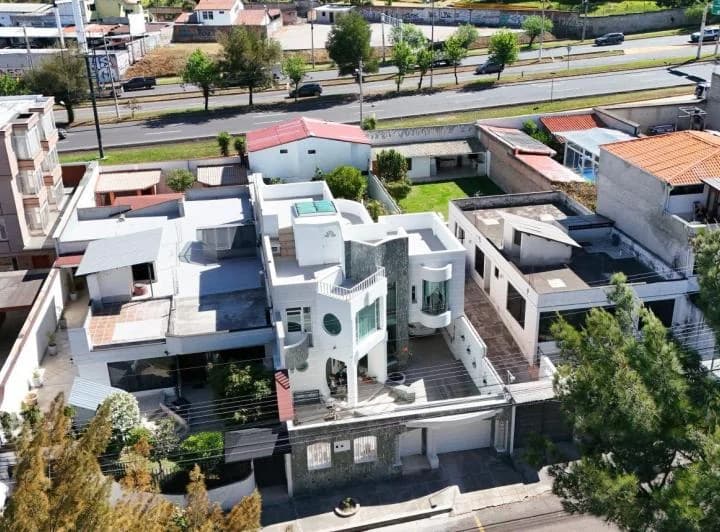 Casa en Venta en La Urbanización Armenia 2 — imagen 1