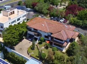Venta de Amplia Casa en Cumbaya — imagen 2