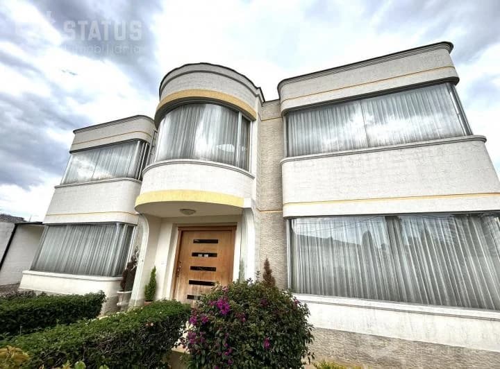 Venta de Casa, Sector Conocoto, Cerca Supermercado Santa María. Provincia de Pichincha — imagen 1