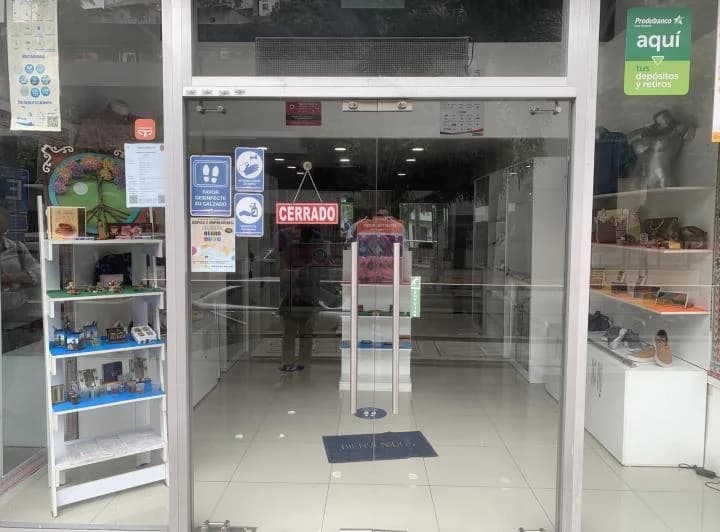 Local Comercial de 214 m² en Puerto Santa Ana, Guayas — imagen 1