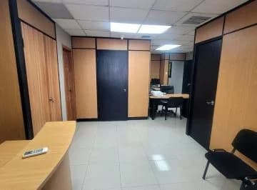 En Venta Oficina en Edifico Finansur Sin Amoblar/no Divisiones - Mae. Recalde, Guayas — imagen 3