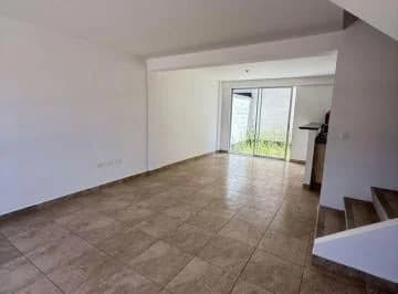 Venta Casa con Atico Dos Parqueaderos Conocoto La Moya Valle de Los Chillos — imagen 4