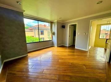 Linda Casa de Venta en Vista - Hermosa en El Corazón Cumbayá! — imagen 3