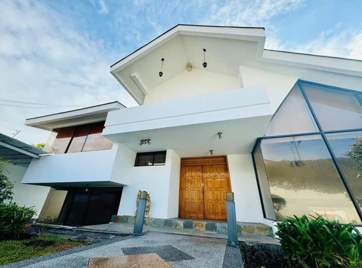 Casa en Venta y Renta Ideal Para Vivienda o Negocio Comercial — imagen 1