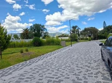 Terreno de 447 m² en Venta en Puembo con Áreas Verdes — imagen 2