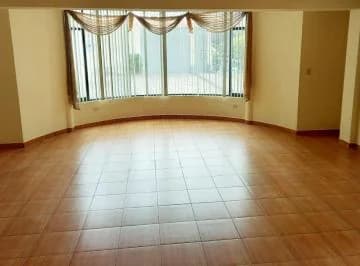 Vendo Casa Independiente Vivienda /empresas Quito Tenis Bajo Sector La "Y" — imagen 5