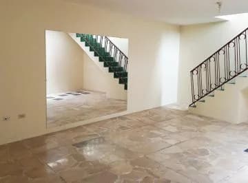Vendo Casa Independiente Vivienda /empresas Quito Tenis Bajo Sector La "Y" — imagen 2