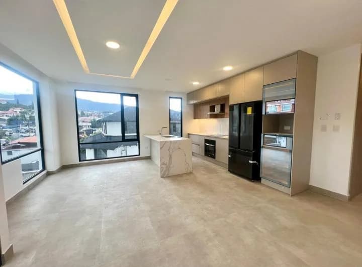 Mv - Cumbayá, Sector La Primavera, en Venta Suite 60 m² Más Balcón a Estrenar — imagen 1