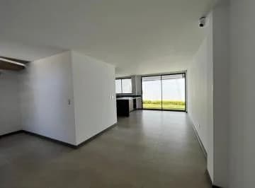Tumbaco, Casa Independiente en Venta con Jardín, en Exclusivo Conjunto C17 — imagen 2