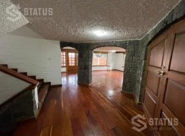 Venta de Casa Sector Embajada Americana - Cerca de Solca — imagen 2
