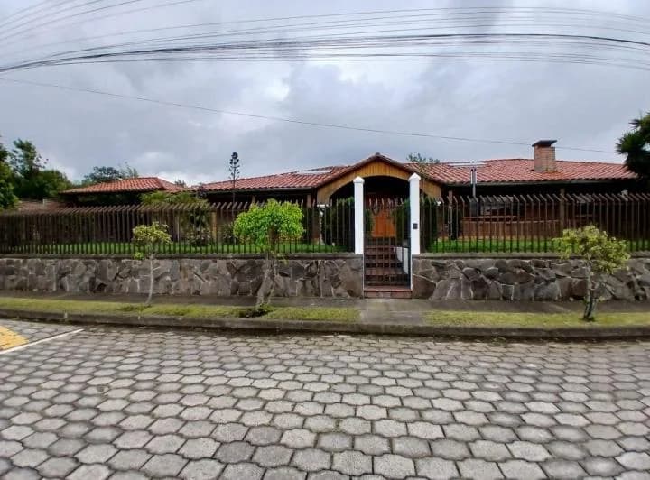 Casa en venta en Quito, Pichincha