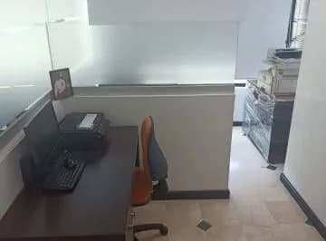 Oficina Ejecutiva 223 m² Amoblada, Lista Para Ocupar con Parqueo, Guayas — imagen 2