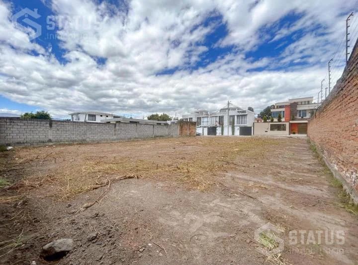Venta de Terreno, Sector Conocoto - Cerca del Colegio La Salle. Provincia de Pichincha — imagen 1