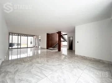 Venta de Casa Sector Conocoto, Cerca Supermercado Santa María — imagen 4