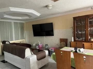 Venta Casa Sector Embajada Americana — imagen 5