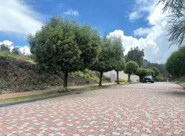 En Cumbayá Lote en Venta con Vista Espectacular — imagen 2