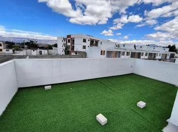 Venta Casas Valle de Los Chillos — imagen 2