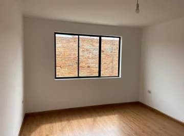 Hermosa Casa en Venta, Sector 10 de Agosto, Azuay — imagen 2
