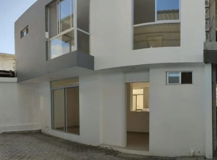 Casa de Venta en Manta Zona Norte Rh, Manabí — imagen 1