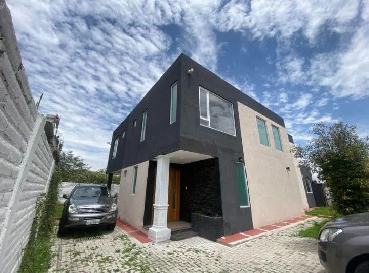 Casa de Venta en Puembo S. Francisco Churuloma — imagen 1