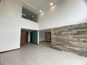 Venta de Casa 4 Dorm., en Urbanizacion, Diseño Doble Altura, Nayon — imagen 3