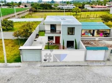 Casa en Venta en Natabuela - Moderna, Amplia y Excelente Ubicación, Imbabura — imagen 5