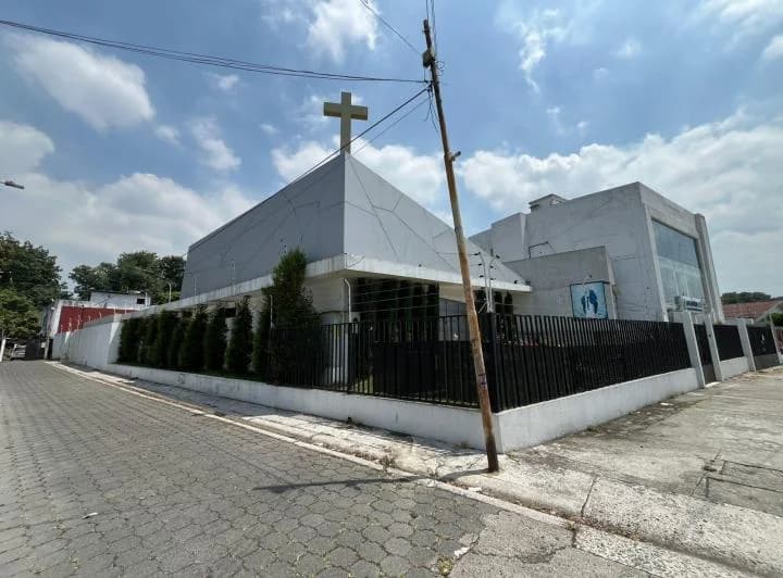 Vendo Propiedad Comercial Locales y Oficinas en Urdesa Guayaquil, Guayas — imagen 1
