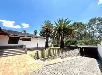 Mv - Cumbayá, Av Pampite, en Venta Casa 8d, 901.31 M²m 2170 m² de Terreno — imagen 5