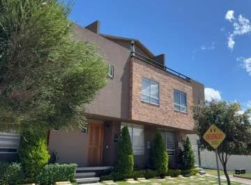 Oportunidad en Venta Casa con Atico Conocoto La Moya Valle de Los Chillos — imagen 4