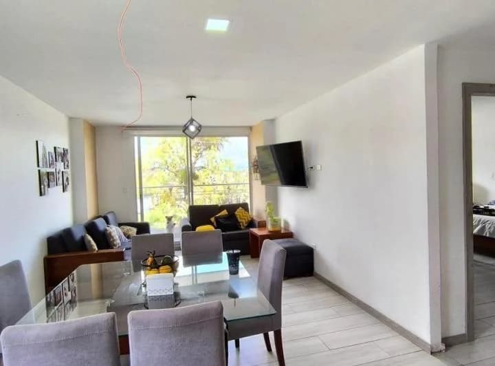 Venta Departamento Cumbaya, Tres Habitaciones en La Primavera — imagen 1