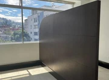 Espectacular Oficina de Venta (Oportunidad), 6 Parqueaderos, 2 Bod. Provincia de Pichincha — imagen 3