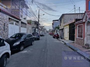 Venta Casa Rentera en Las Orquideas Cerca a Tía y Av Principal (Cmc), Guayas — imagen 4