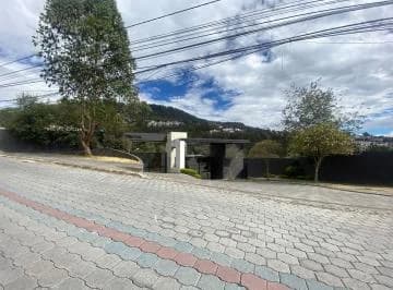 Hermoso Terreno de Venta en Urbanización de Lujo Cumbaya! — imagen 2