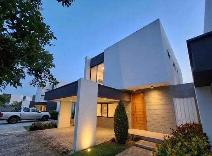 Casa en Samborondón, Guayas — imagen 1