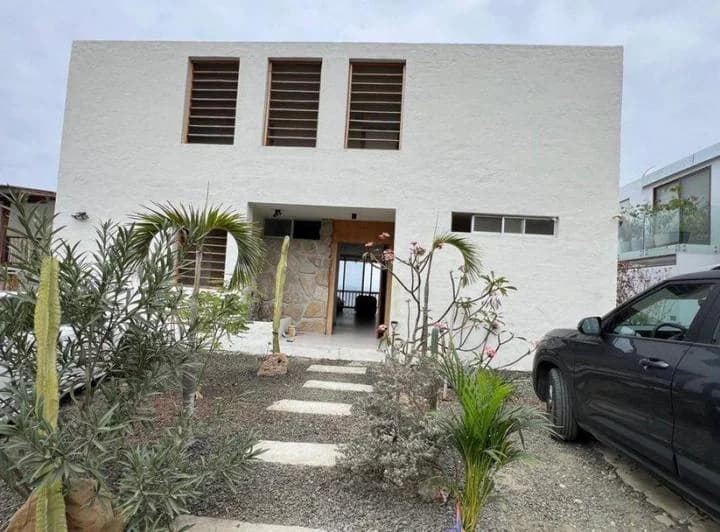 Casa de Venta en Manta Zona Santa Marianita Y/t, Manabí — imagen 1