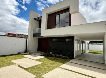 Casa con Área Verde - Challuabamba, Azuay — imagen 5