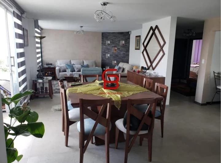 Vendo Departamento en Edificio con Balcon y Terraza Sector Inchapicho - Nayon — imagen 1